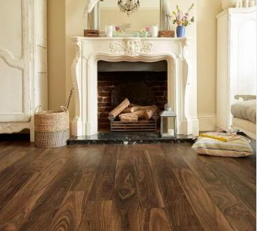Exploring the Aesthetics of Plastic Flooring: Types of Finishes and Their Impact on Appearance