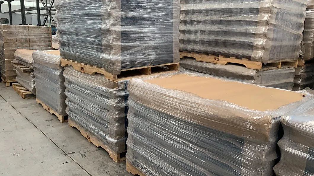 Cold Insulation Stone Coated Roofing Tilestypes of Cayman Islands1340*420mm Stone Coated Roofing