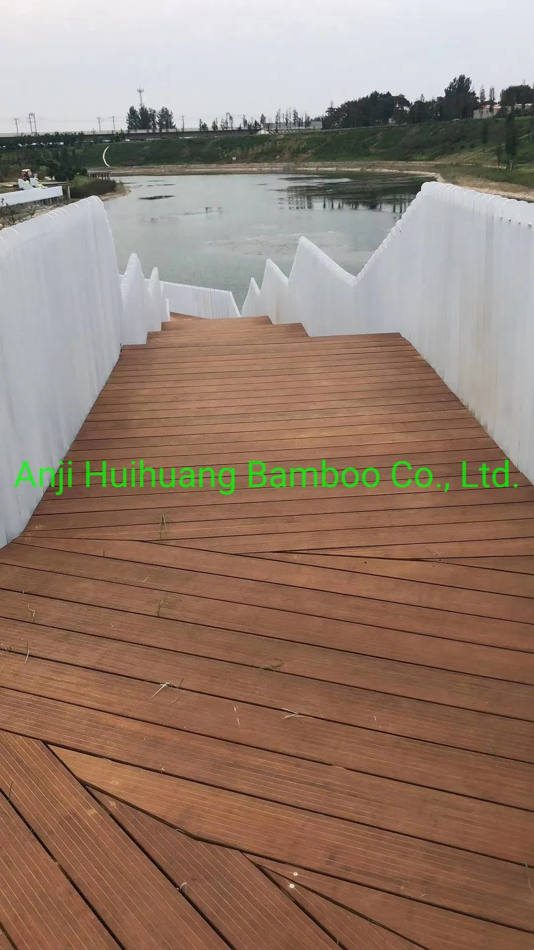 Huihuang Bamboo Garden Decking with Patent in China