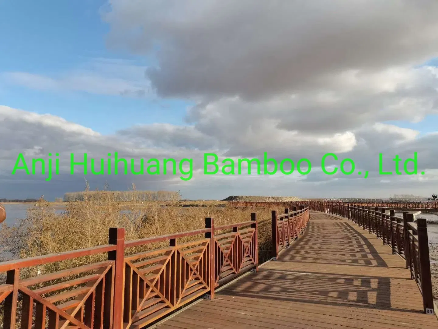 Popular Bamboo Decking Huihuang Brand Manufacturer with Patent