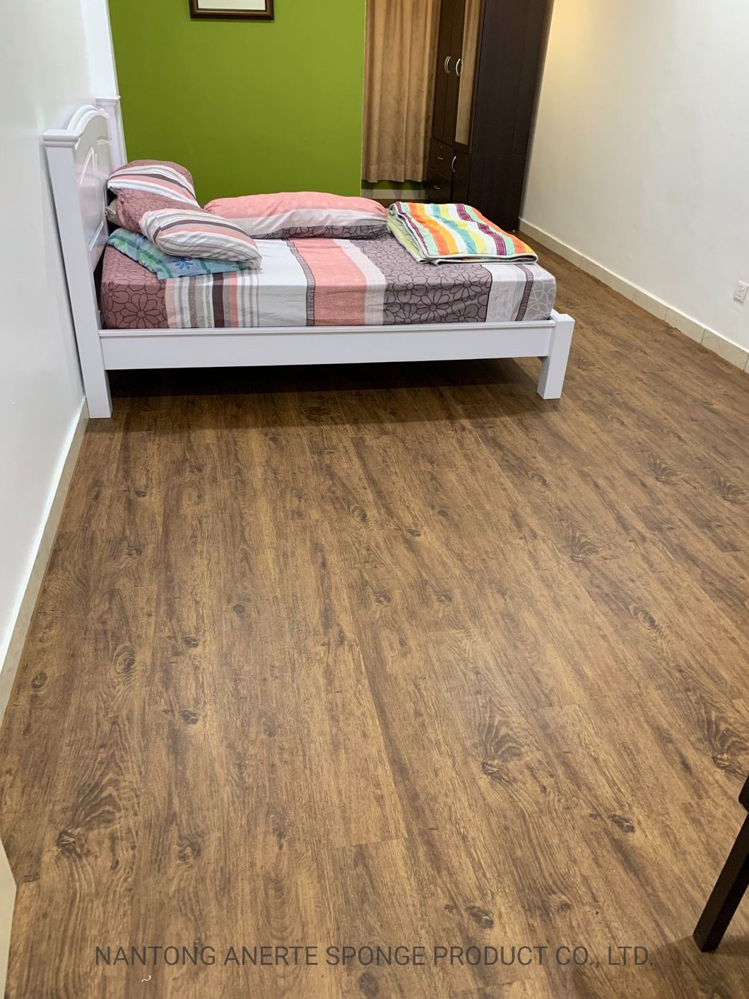 Premium Quality Superb Under-Foot Comfort Luxury Vinyl Floor